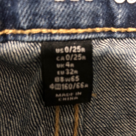 🍍Gap boyfriend coupe ankle jeans with patching🍍 - Picture 8 of 8